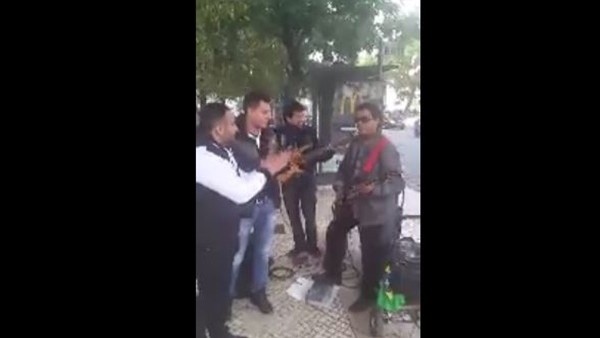 Lizbon sokaklarında  'Beşiktaş seninle ölmeye geldik'