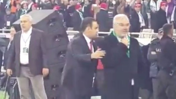 Recep Bölükbaşı'nı sahaya sokmadılar