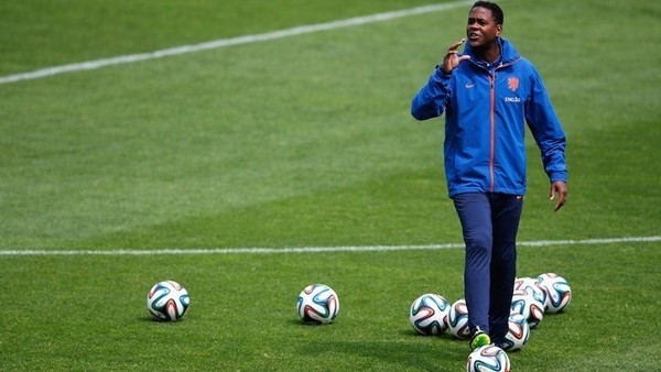 Efsane Kluivert büyüledi