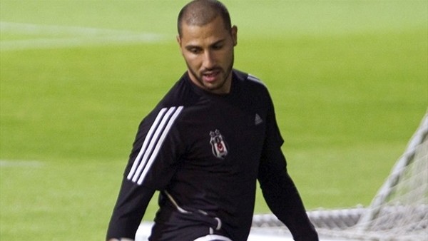 Quaresma'dan akrep kurtarışı