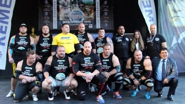 Dünyanın en güçlü adamları Kemer'de yarışıyor