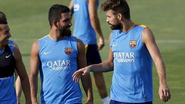 Pique, Arda'yı rezil etti