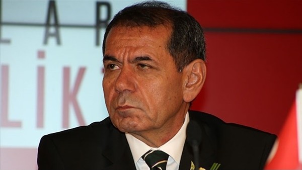 Dursun Özbek'i istifaya çağıran taraftar