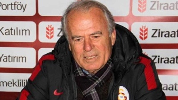 Mustafa Denizli'den oyuncularına sert mesaj
