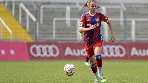 Bayern'li kadın futbolcu şov yaptı