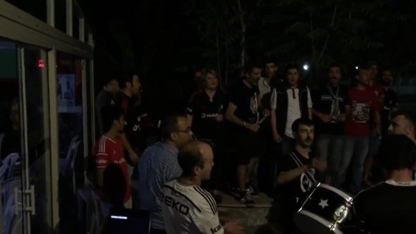 Çarşı'dan Beşiktaş'a destek