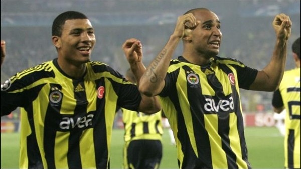 UEFA Fenerbahçe'nin en güzel Avrupa gollerini paylaştı