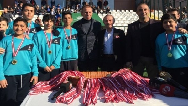 Abdullah Avcı genç yeteneklerle buluştu