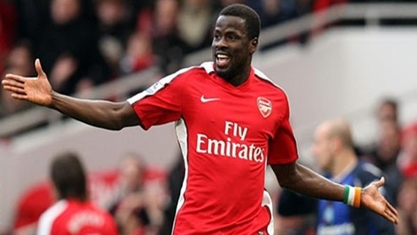 Emmanuel Eboue gerçekten bir başkaydı..