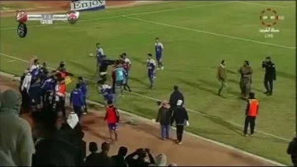 Herkes birbirine saldırdı