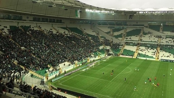 Bursaspor taraftarı yeni stadında ilk maçına hazır