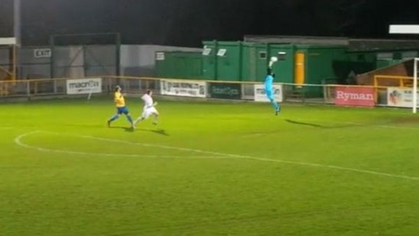 Futbol sahalarında ilk