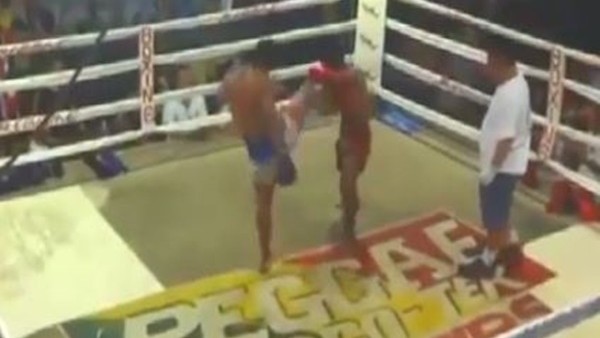 Dünyanın en ilginç dövüşünde beklenmedik son