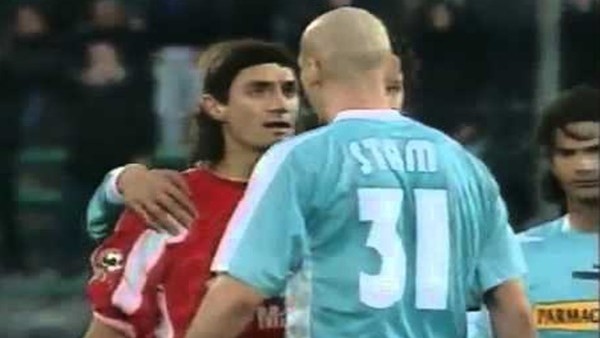 Yeşil sahaların boksörü Jaap Stam!