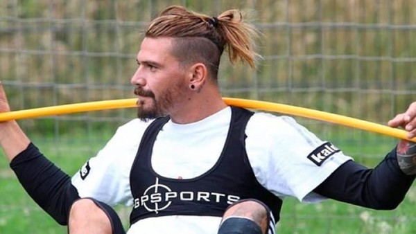 Ersan'ı izlemek için geldiler...