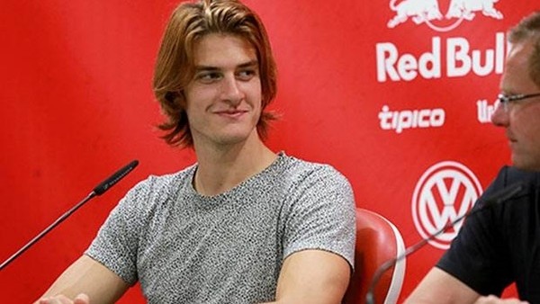 Atınç Nukan ders verdi