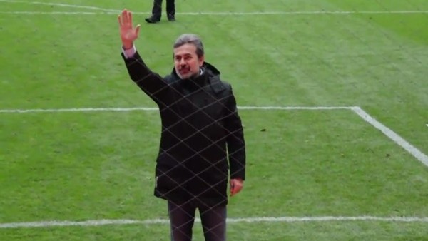 Konyaspor taraftarlarından Aykut Kocaman'a sevgi seli!