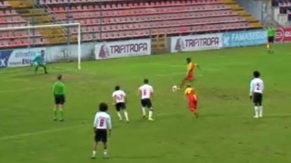 Penaltı yırtık ağlardan çıkınca