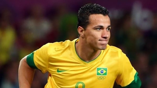 Transferin gözdesi: Leandro Damiao
