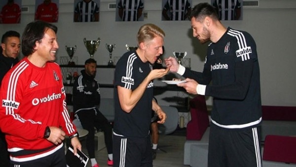 Boyko'ya doğum günü kutlaması