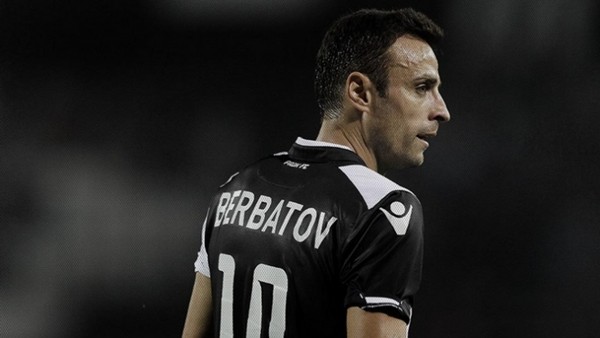 Berbatov'un 14 yıllık kariyerinde bir ilk