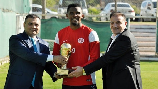Eto'o Yılın Transferi Ödülünü Aldı