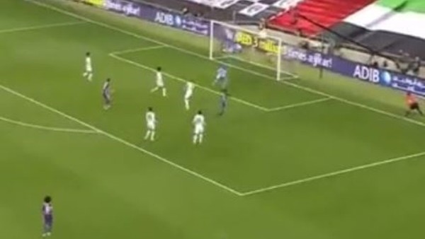 Kendi kalesine Zlatan golü