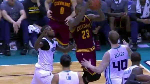 NBA'de gecenin en iyi 10 hareketi (4 Şubat 2016)