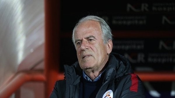 Beyaz Futbol'dan Mustada Denizli klibi!