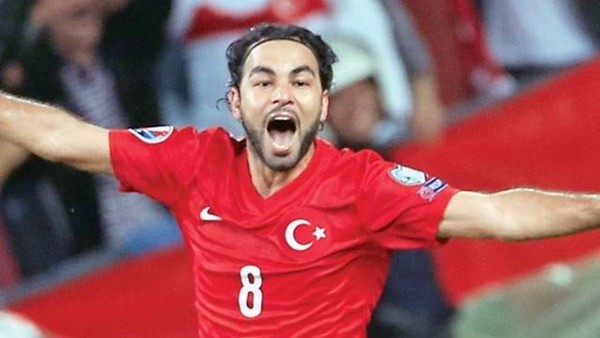 TFF'den Selçuk İnan'a çok özel kutlama