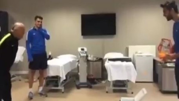 Paşalı oyunculardan ağır şaka