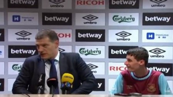 Slaven Bilic'ten Genç Taraftar Anlamlı Jest!