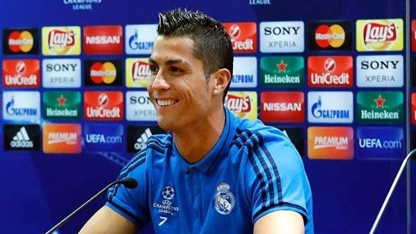 Ronaldo toplantıyı terk etti