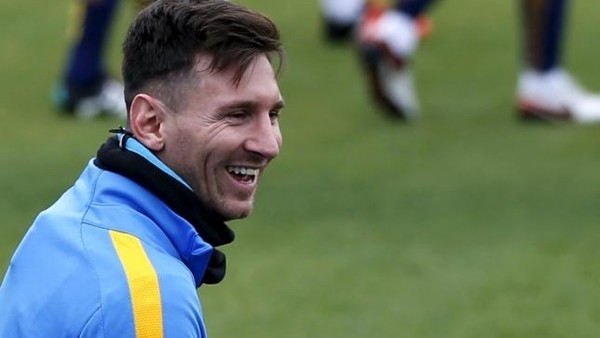 Messi antrenmanda da boş durmuyor