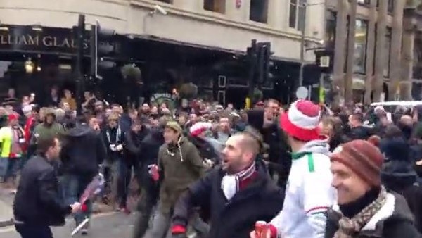 Çılgın Augsburg Taraftarı!