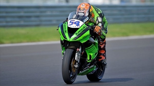 Kenan Sofuoğlu'na Şok! Bitime 3 Tur Kala Lastiği Patladı Ve...