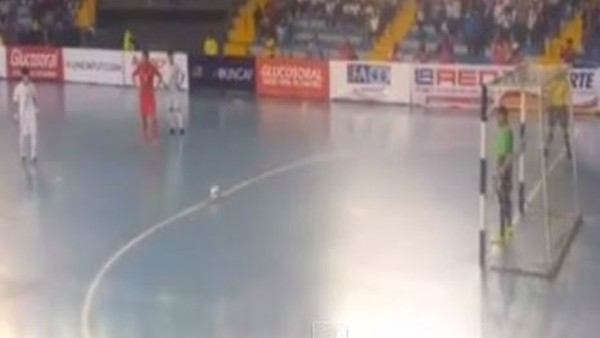 Şaşkına çeviren penaltı