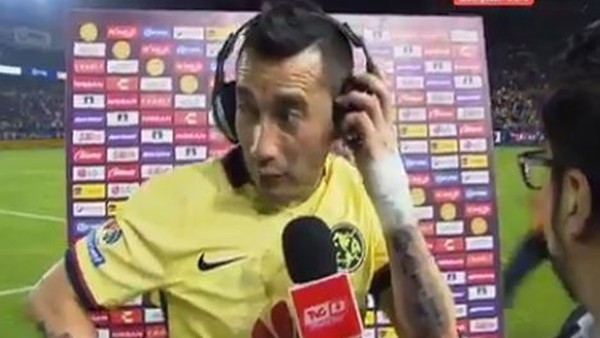 Taraftar canlı yayında sakatlıyordu