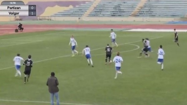 Genç Oyuncudan Akıllara Zarar Gol!