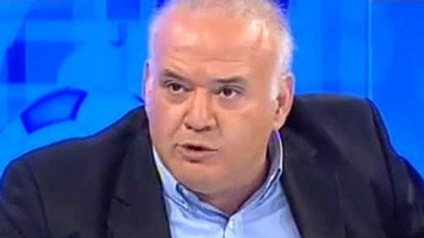 Ahmet Çakar, Sinan Engin'in gözüne tükürmeye çalışıyor