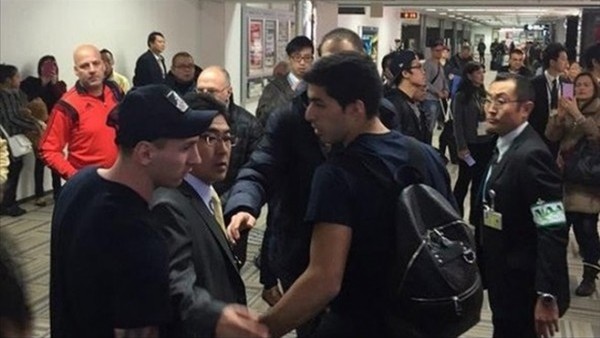 Saurez pasaportunu unutursa..