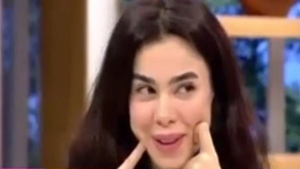 Asena ofsaytı anlattı