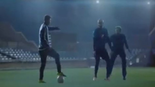 Yıldızlar kapalı sahada şov yaptı