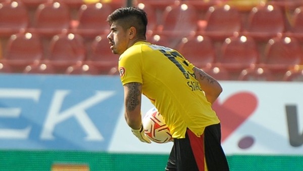 Bu kaleci adamı kanser eder!