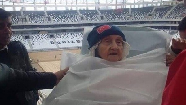 Meryem Nine, Sedyede Vodafone Arena'yı Ziyaret Etti