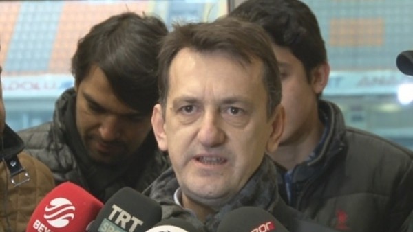 Metin Albayrak'tan Futbolculara Tebrik