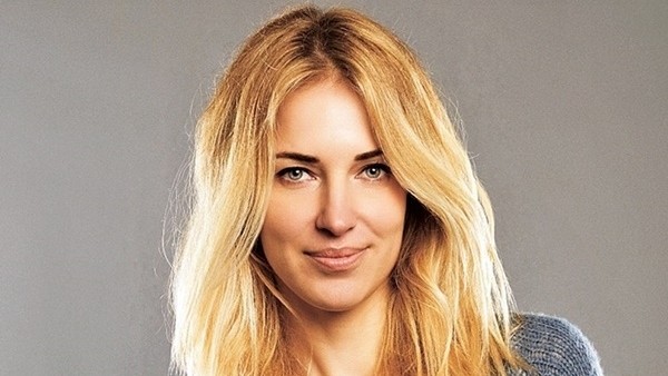 Burcu Esmersoy'dan çok konuşulan reklam filmi