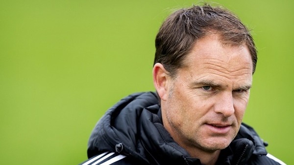 Frank de Boer ayak tenisi oynarken sakatlandı