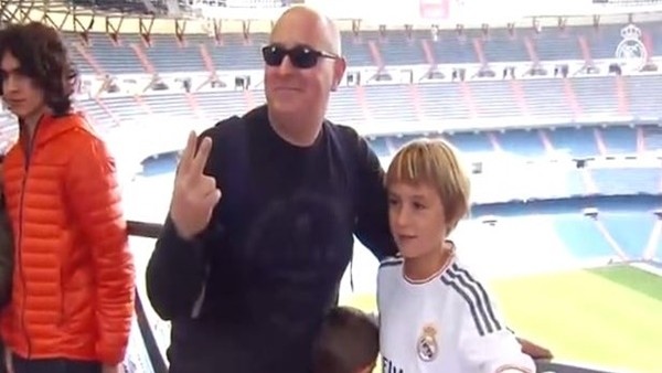 Taraftarlar Santiago Bernabeu'ya akın etti!