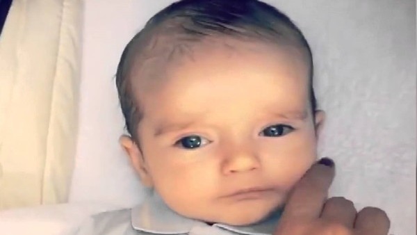 Minik Sneijder'in Keyfi Yerinde!